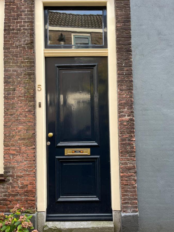 B&B De Kamer Hiernaast Gouda Exterior photo